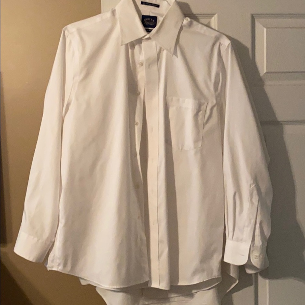 White dress shirt